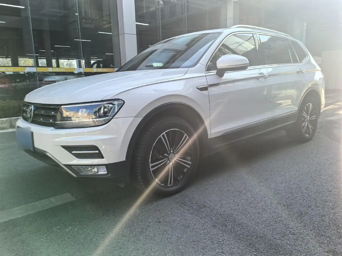 2019 Volkswagen Tiguan L 2.0T 186HP L4 7DCT