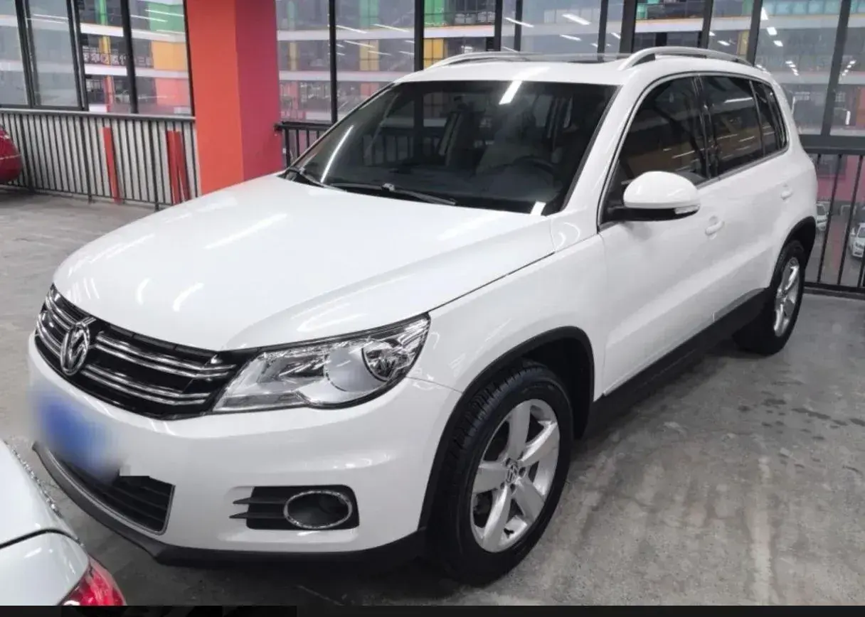 2012 Volkswagen Tiguan 1.8T 160HP L4 6AT