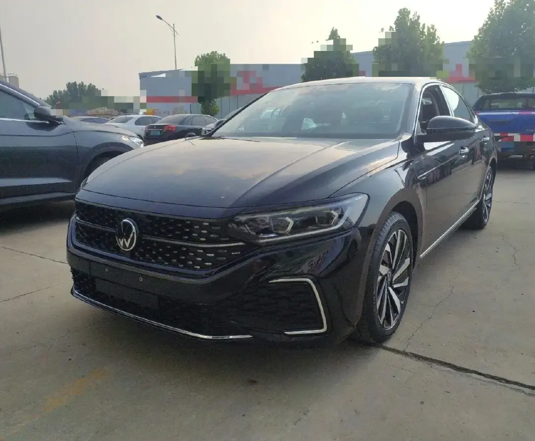 2022 Volkswagen Passat 2.0T 186HP L4 7DCT