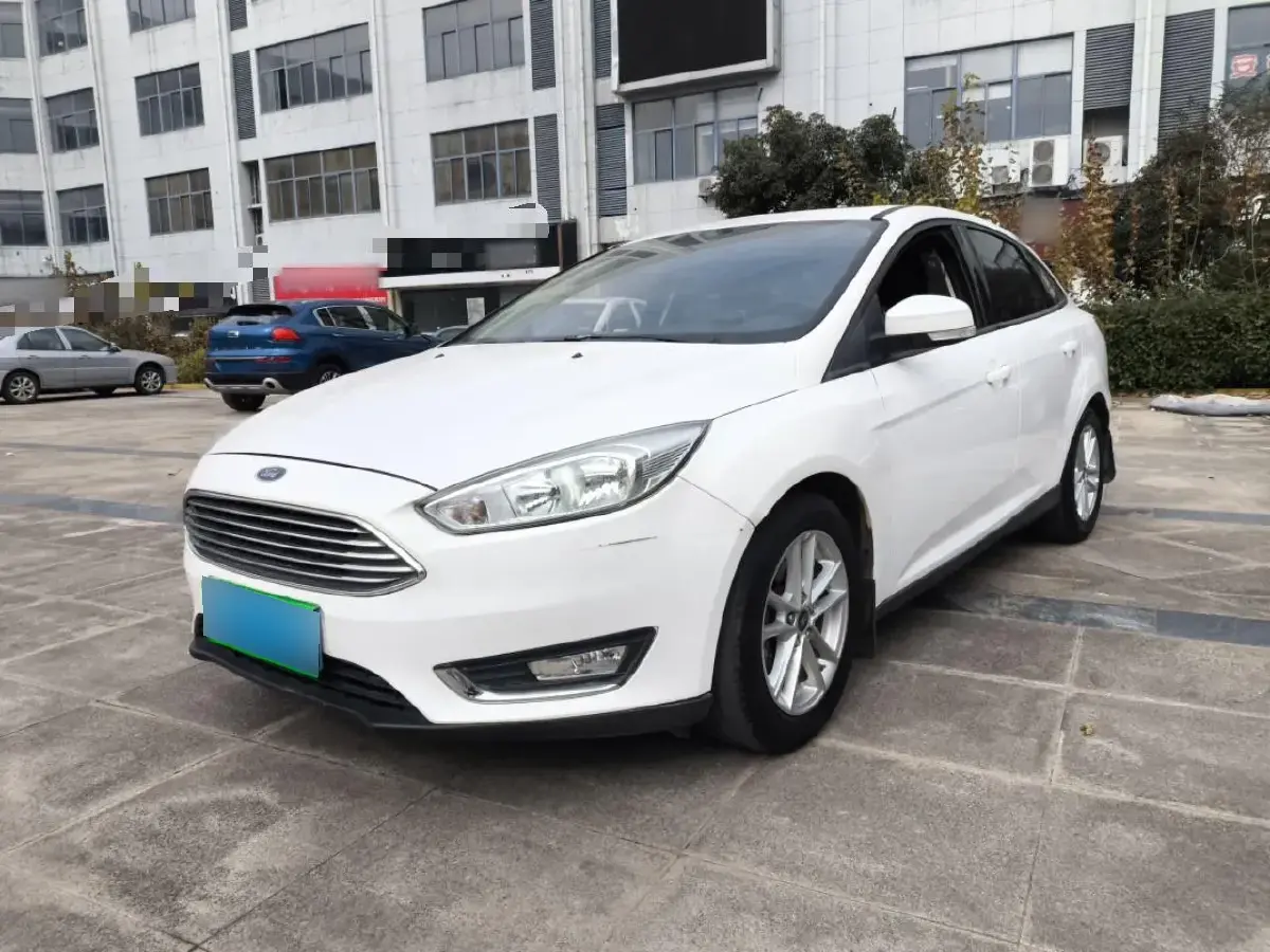 2017 Ford Focus 1.6L 125HP L4 5MT