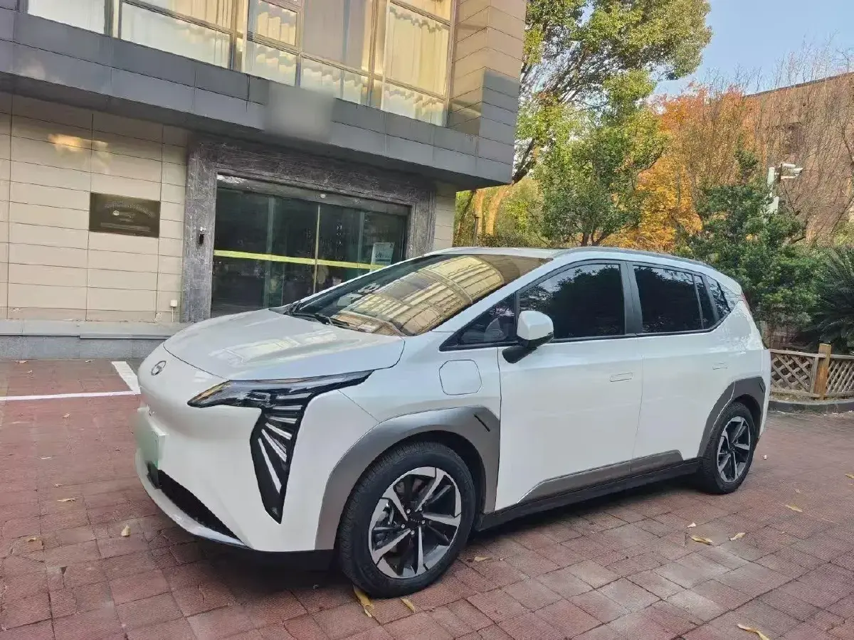 2024 Aion Y BEV 68.2KWH