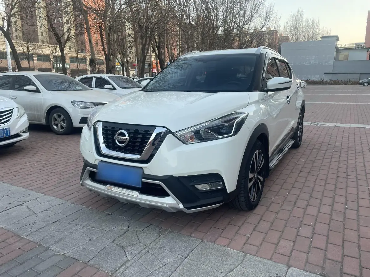 2021 Nissan Kicks 1.5L 122HP L4 CVT