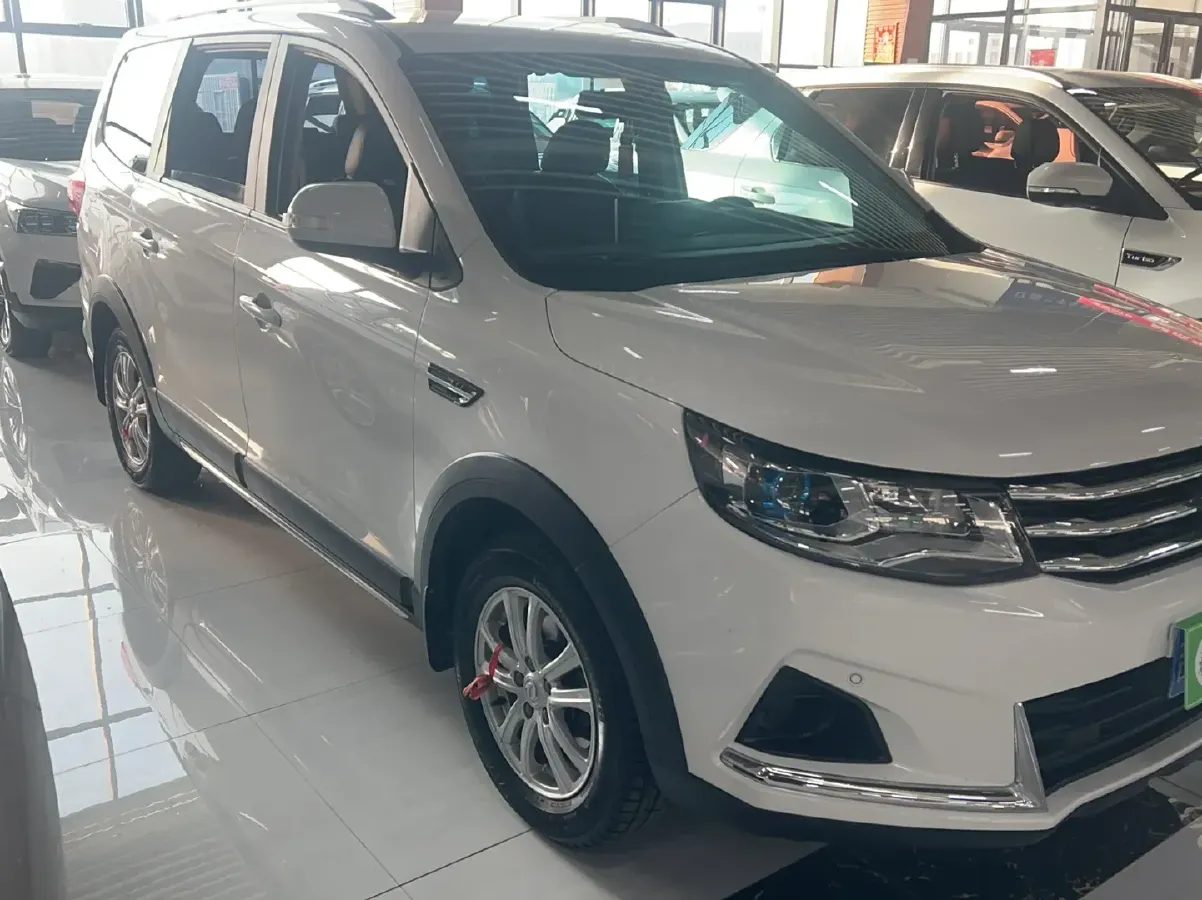 2020 DongFeng Forthing SX6 1.6L 122HP L4 5MT,autocango,china used car exporter,china ev exporter,chinese used car exporter,chinese used ev exporter