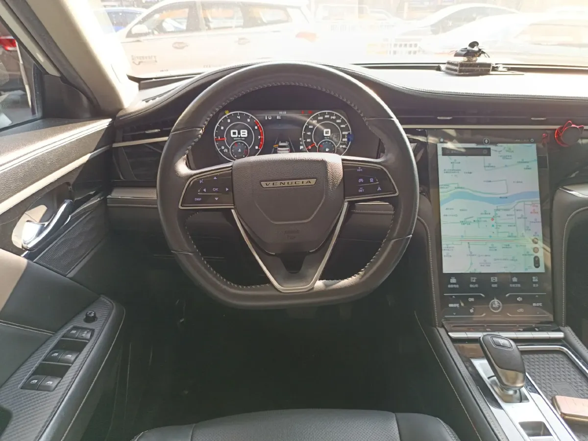 2021 Venucia Star 1.5T 190HP L4 7DCT,autocango,china used car exporter,china ev exporter,chinese used car exporter,chinese used ev exporter