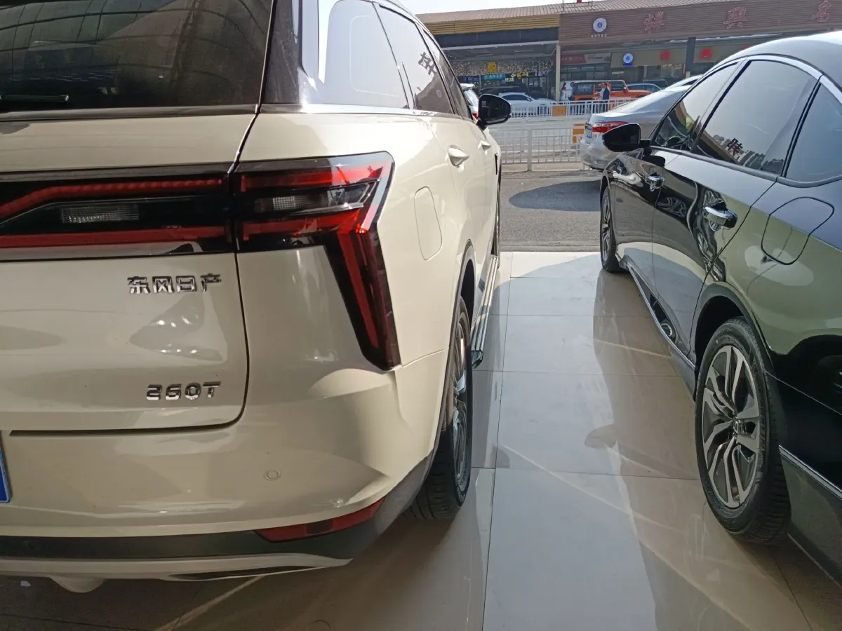 2021 Venucia Star 1.5T 190HP L4 7DCT,autocango,china used car exporter,china ev exporter,chinese used car exporter,chinese used ev exporter