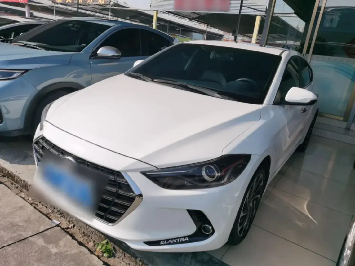 2019 Hyundai Elantra 1.4T 130HP L4 7DCT