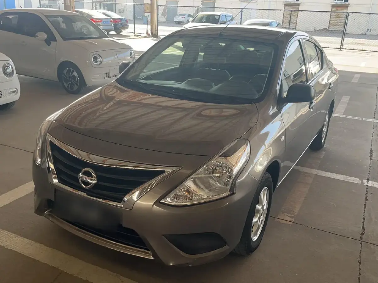 2015 Nissan Sunny 1.5L 112HP L4 5MT