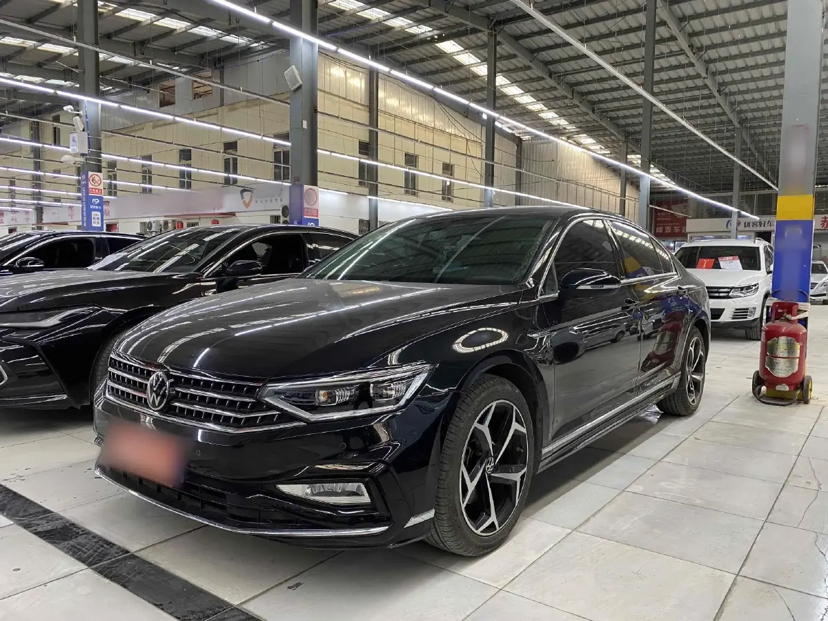 2023 Volkswagen Magotan 2.0T 186HP L4 7DCT