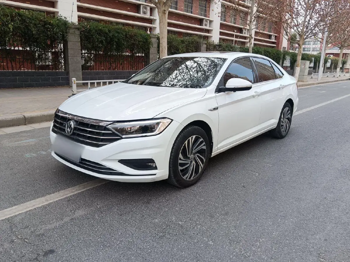 2021 Volkswagen Sagitar 1.4T 150HP L4 7DCT