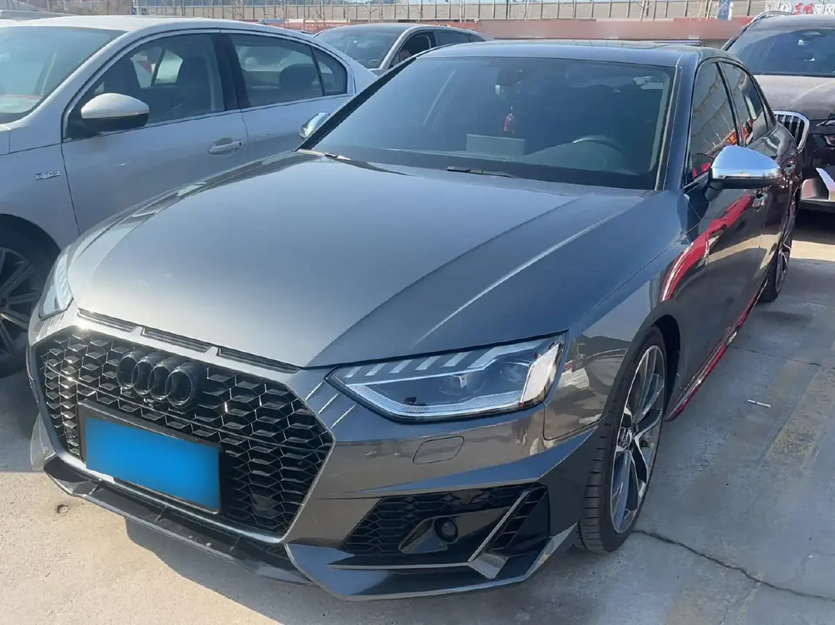 2022 Audi A4L 2.0T 252HP L4 7DCT