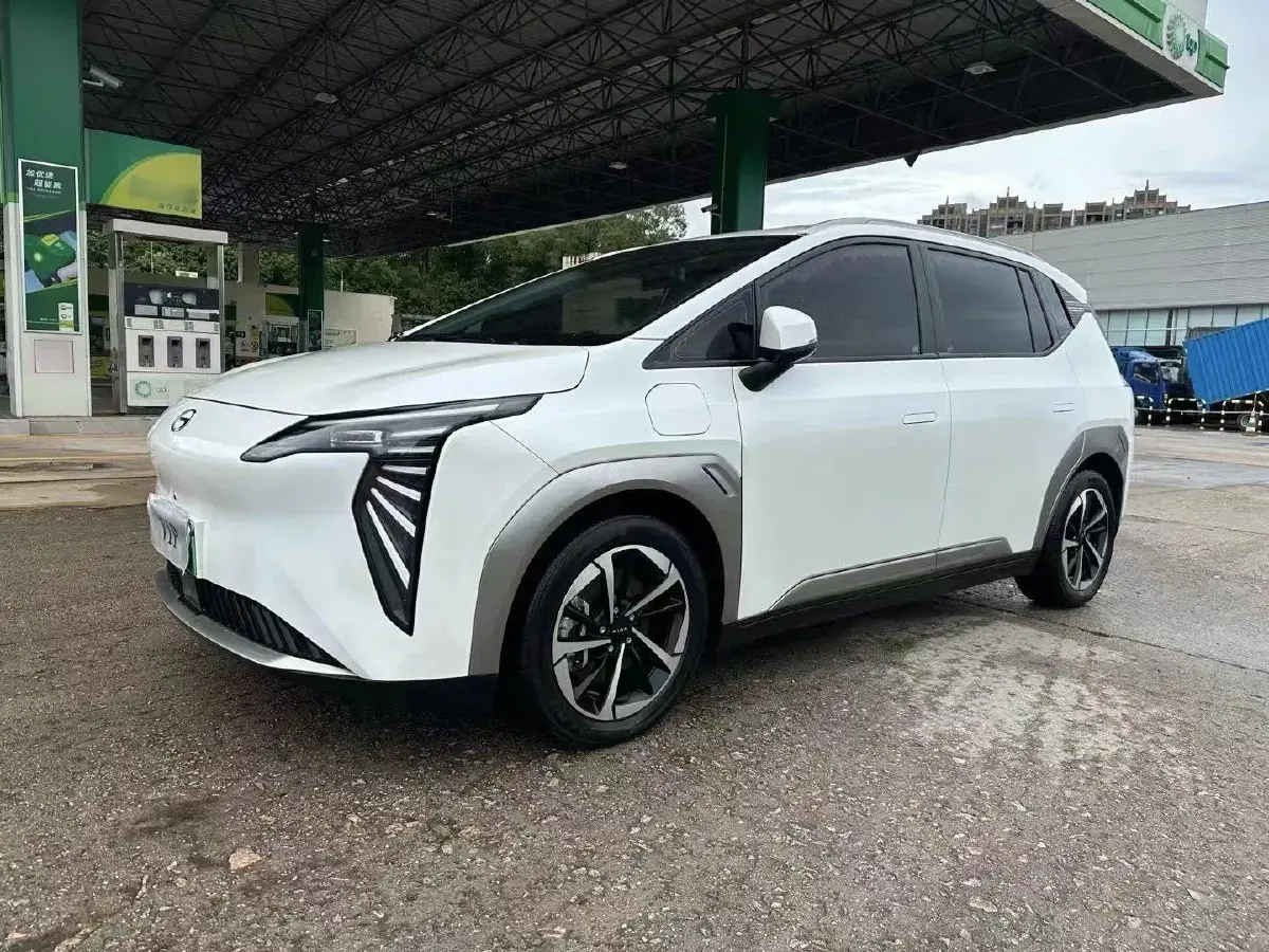 2022 Aion Y BEV 63.983KWH