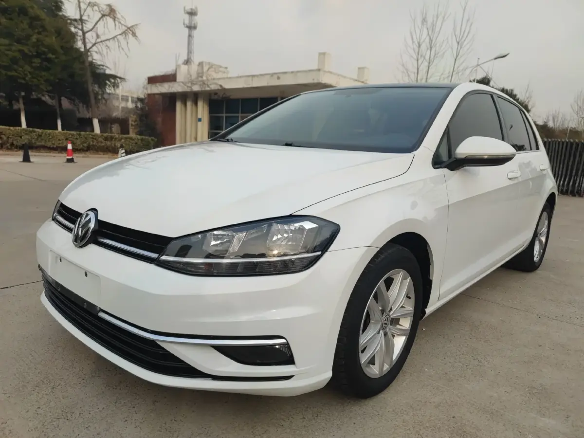 2018 Volkswagen Golf 1.6L 110HP L4 6AT