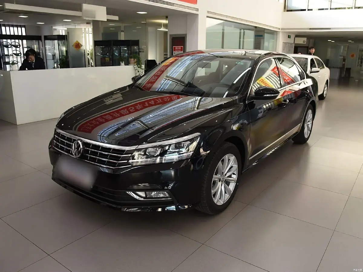 2017 Volkswagen Passat 1.4T 150HP L4 7DCT