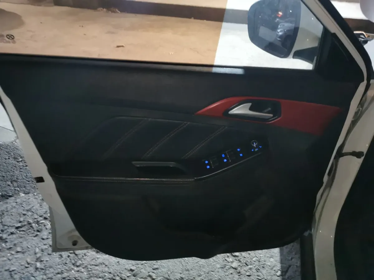 2016 BeiJing Auto Senova X35 1.5L 116HP L4 5MT,autocango,china used car exporter,china ev exporter,chinese used car exporter,chinese used ev exporter