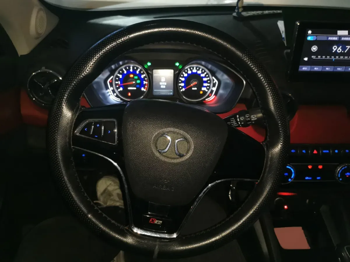 2016 BeiJing Auto Senova X35 1.5L 116HP L4 5MT,autocango,china used car exporter,china ev exporter,chinese used car exporter,chinese used ev exporter