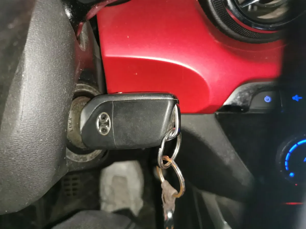 2016 BeiJing Auto Senova X35 1.5L 116HP L4 5MT,autocango,china used car exporter,china ev exporter,chinese used car exporter,chinese used ev exporter