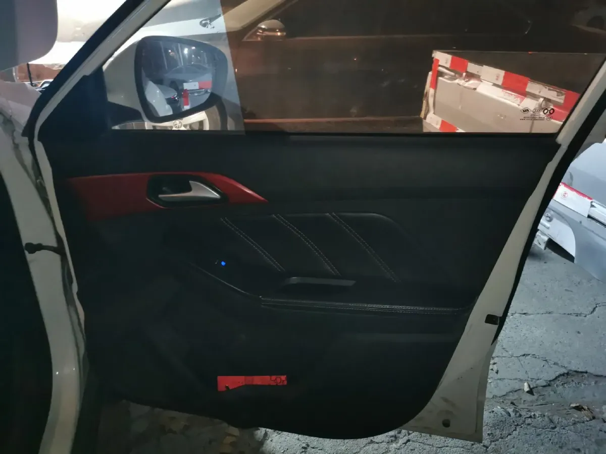 2016 BeiJing Auto Senova X35 1.5L 116HP L4 5MT,autocango,china used car exporter,china ev exporter,chinese used car exporter,chinese used ev exporter