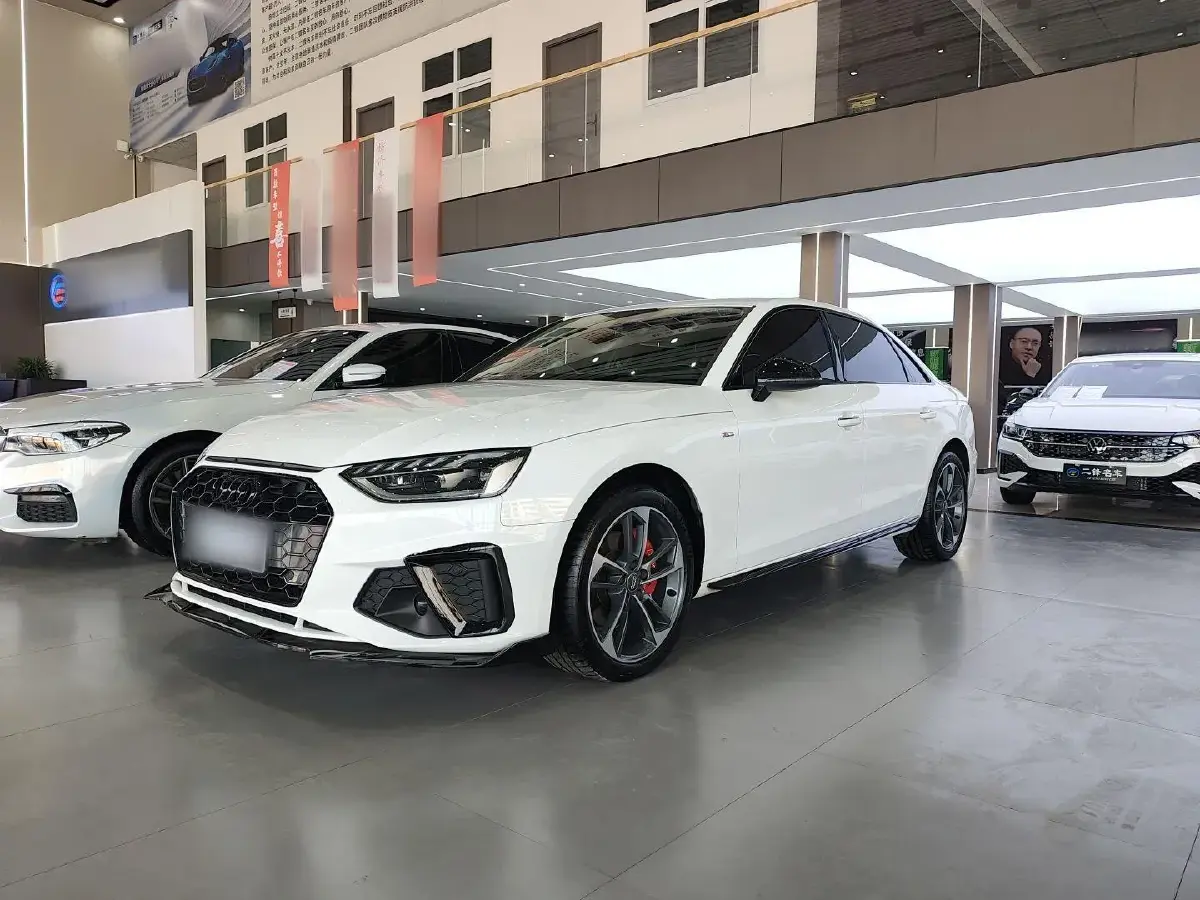 2020 Audi A4L 2.0T 190HP L4 7DCT