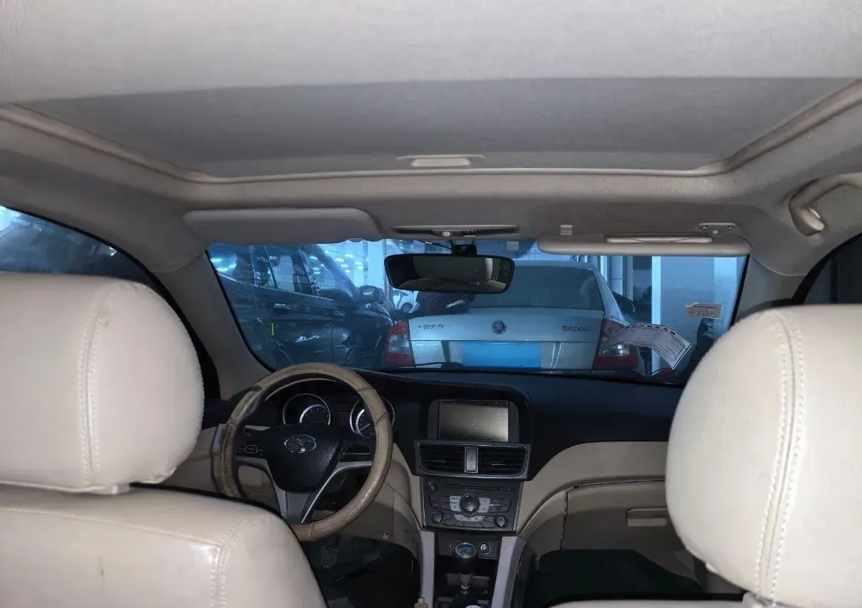 2012 Soueast V5 1.5L 120HP L4 5MT,autocango,china used car exporter,china ev exporter,chinese used car exporter,chinese used ev exporter