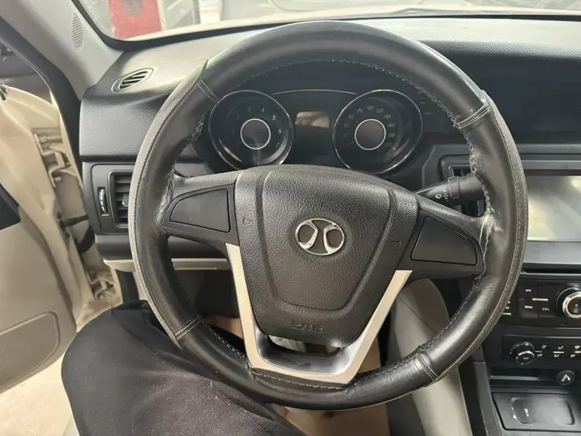 2014 BeiJing Auto Senova D50 1.5L 113HP L4 5MT,autocango,china used car exporter,china ev exporter,chinese used car exporter,chinese used ev exporter