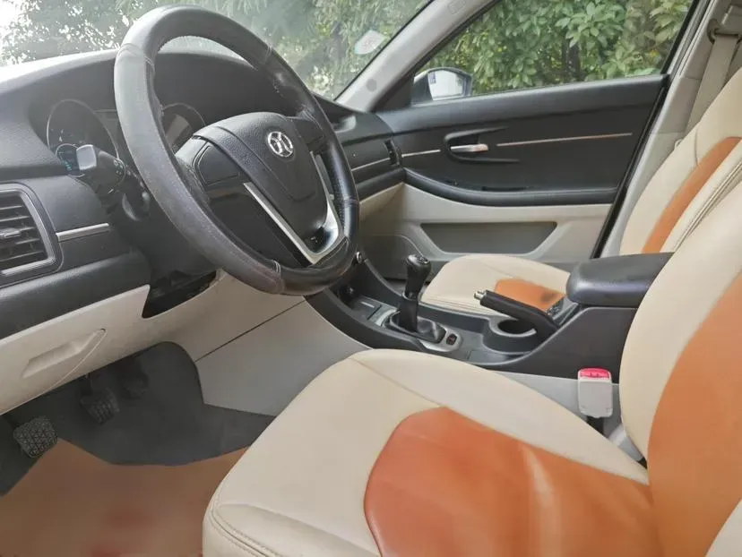 2014 BeiJing Auto Senova D50 1.5L 113HP L4 5MT,autocango,china used car exporter,china ev exporter,chinese used car exporter,chinese used ev exporter