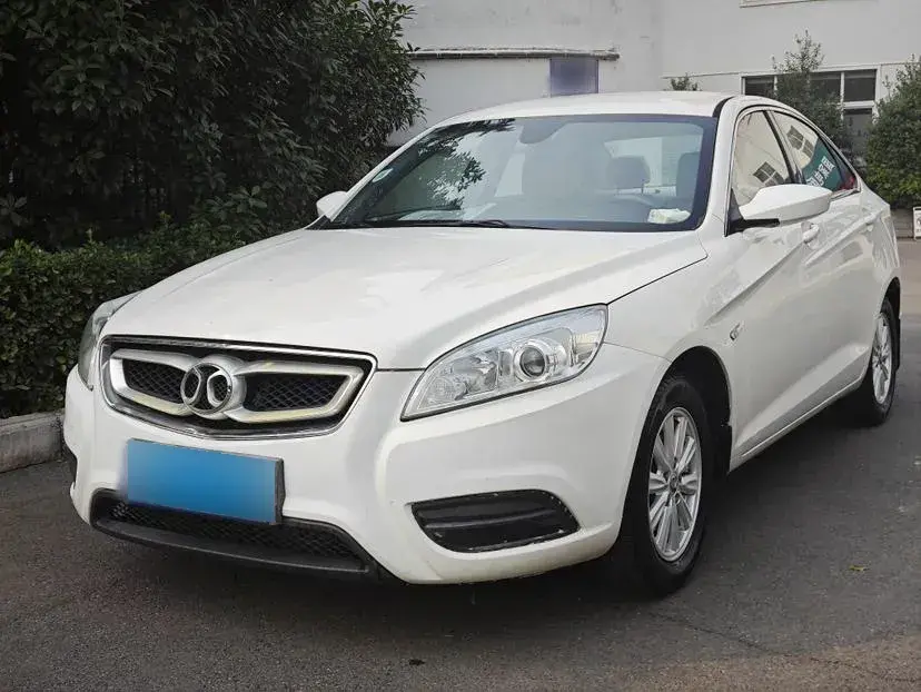 2014 BeiJing Auto Senova D50 1.5L 113HP L4 5MT
