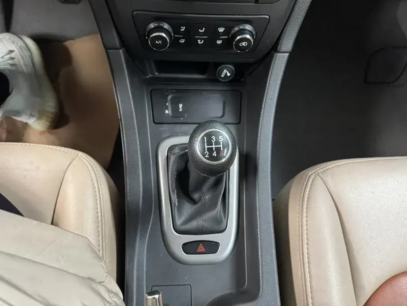 2014 BeiJing Auto Senova D50 1.5L 113HP L4 5MT,autocango,china used car exporter,china ev exporter,chinese used car exporter,chinese used ev exporter