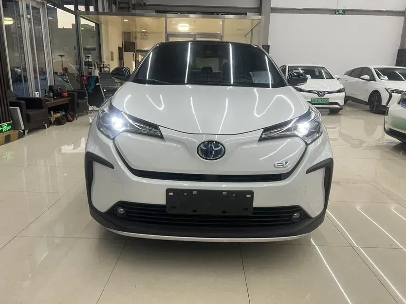 2020 Toyota Izoa E BEV 54.3KWH,autocango,china used car exporter,china ev exporter,chinese used car exporter,chinese used ev exporter