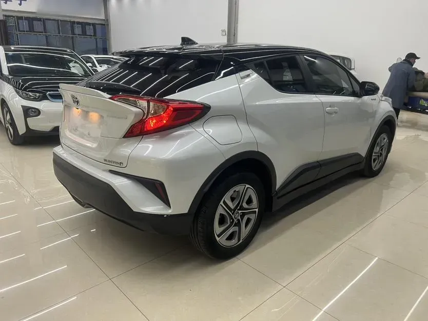 2020 Toyota Izoa E BEV 54.3KWH,autocango,china used car exporter,china ev exporter,chinese used car exporter,chinese used ev exporter