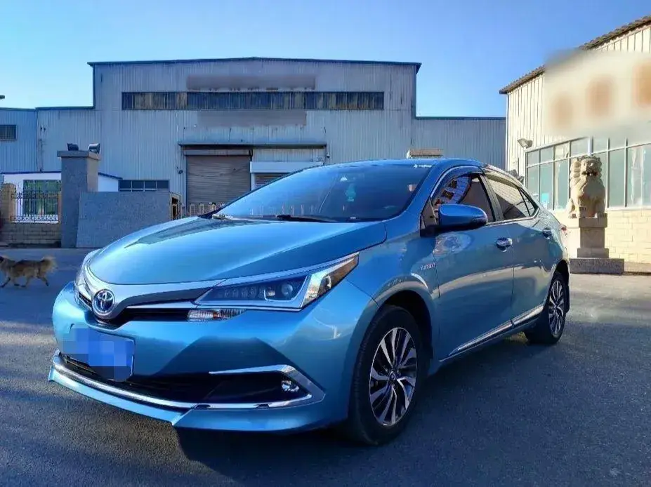 2017 Toyota Corolla 1.8L 99HP L4 E-CVT Hybrid