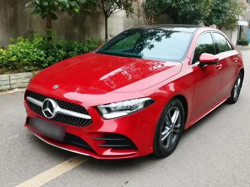 2021 Mercedes-Benz A Class 1.3T 136HP L4 7DCT