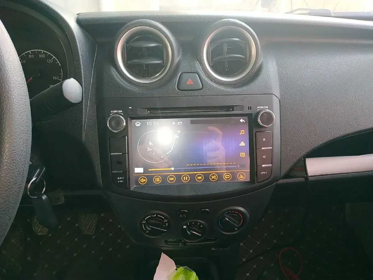 2014 Venucia R30 1.2L 73HP L3 5MT,autocango,china used car exporter,china ev exporter,chinese used car exporter,chinese used ev exporter