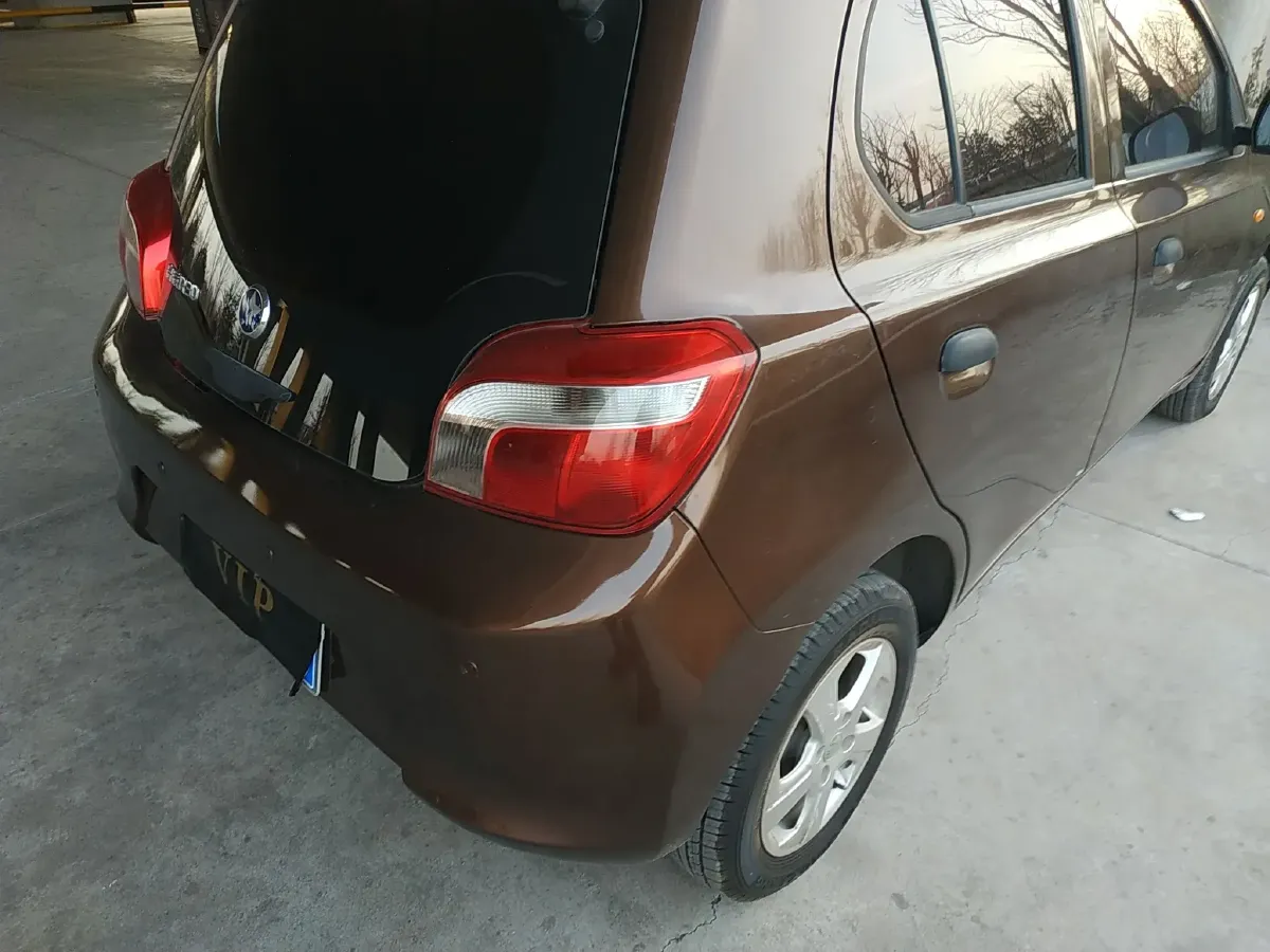 2014 Venucia R30 1.2L 73HP L3 5MT,autocango,china used car exporter,china ev exporter,chinese used car exporter,chinese used ev exporter