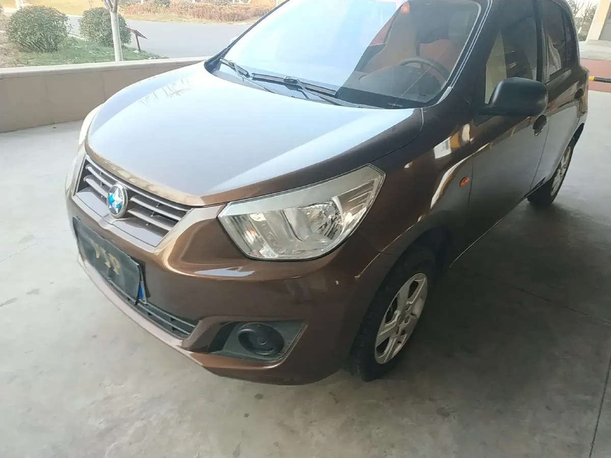 2014 Venucia R30 1.2L 73HP L3 5MT,autocango,china used car exporter,china ev exporter,chinese used car exporter,chinese used ev exporter