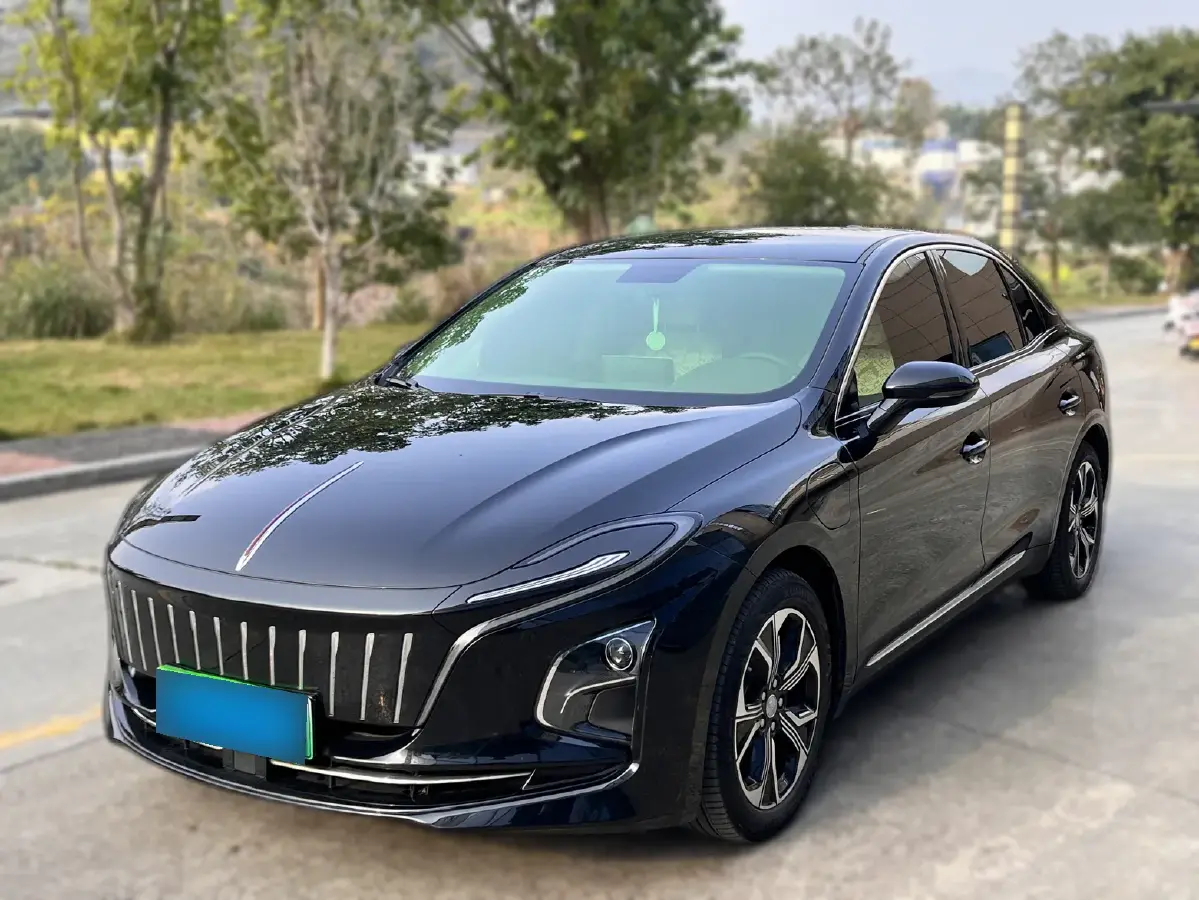 2023 HongQi E-QM5 BEV 54KWH