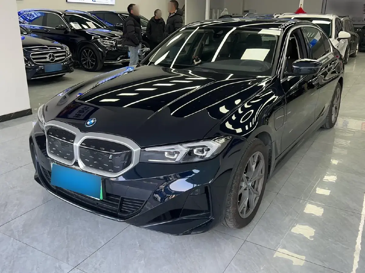 2024 BMW i3 BEV 70KWH