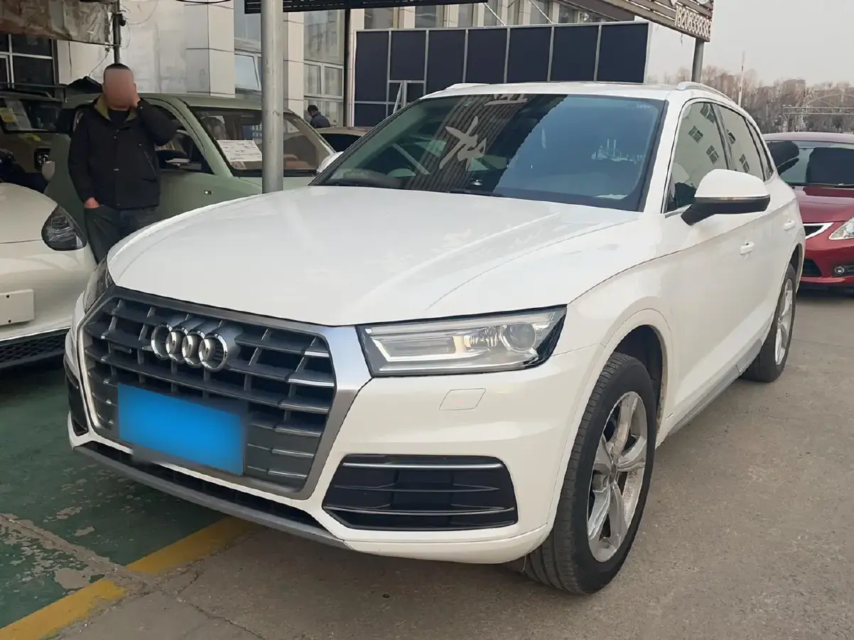2018 Audi Q5L 2.0T 190HP L4 7DCT