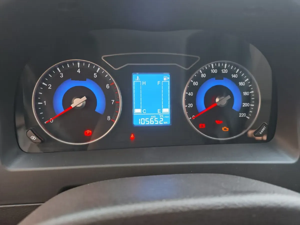 2016 DongFeng Forthing Joyear X3 1.5L 120HP L4 5MT,autocango,china used car exporter,china ev exporter,chinese used car exporter,chinese used ev exporter