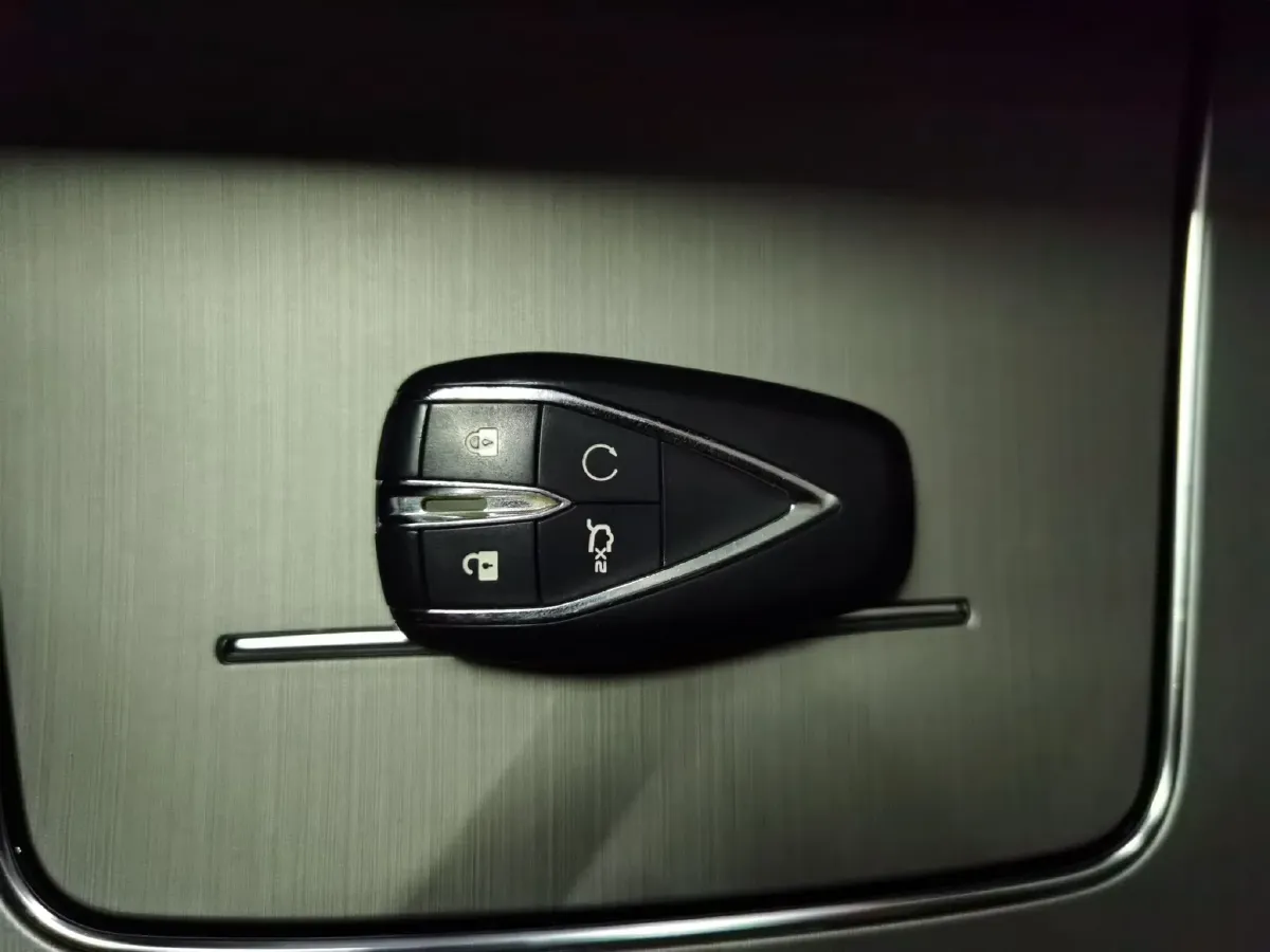 2021 ChangAn Oshan X7 1.5T 178HP L4 7DCT,autocango,china used car exporter,china ev exporter,chinese used car exporter,chinese used ev exporter