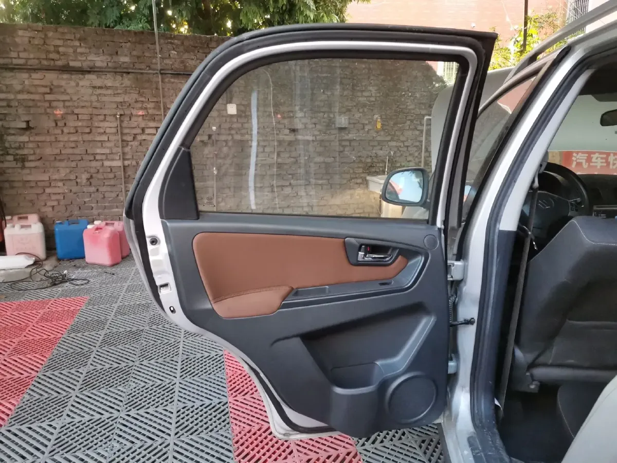 2013 Suzuki SX4 1.6L 109HP L4 4AT,autocango,china used car exporter,china ev exporter,chinese used car exporter,chinese used ev exporter