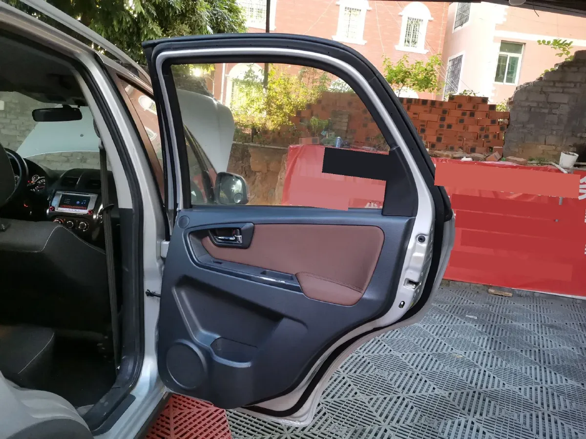 2013 Suzuki SX4 1.6L 109HP L4 4AT,autocango,china used car exporter,china ev exporter,chinese used car exporter,chinese used ev exporter