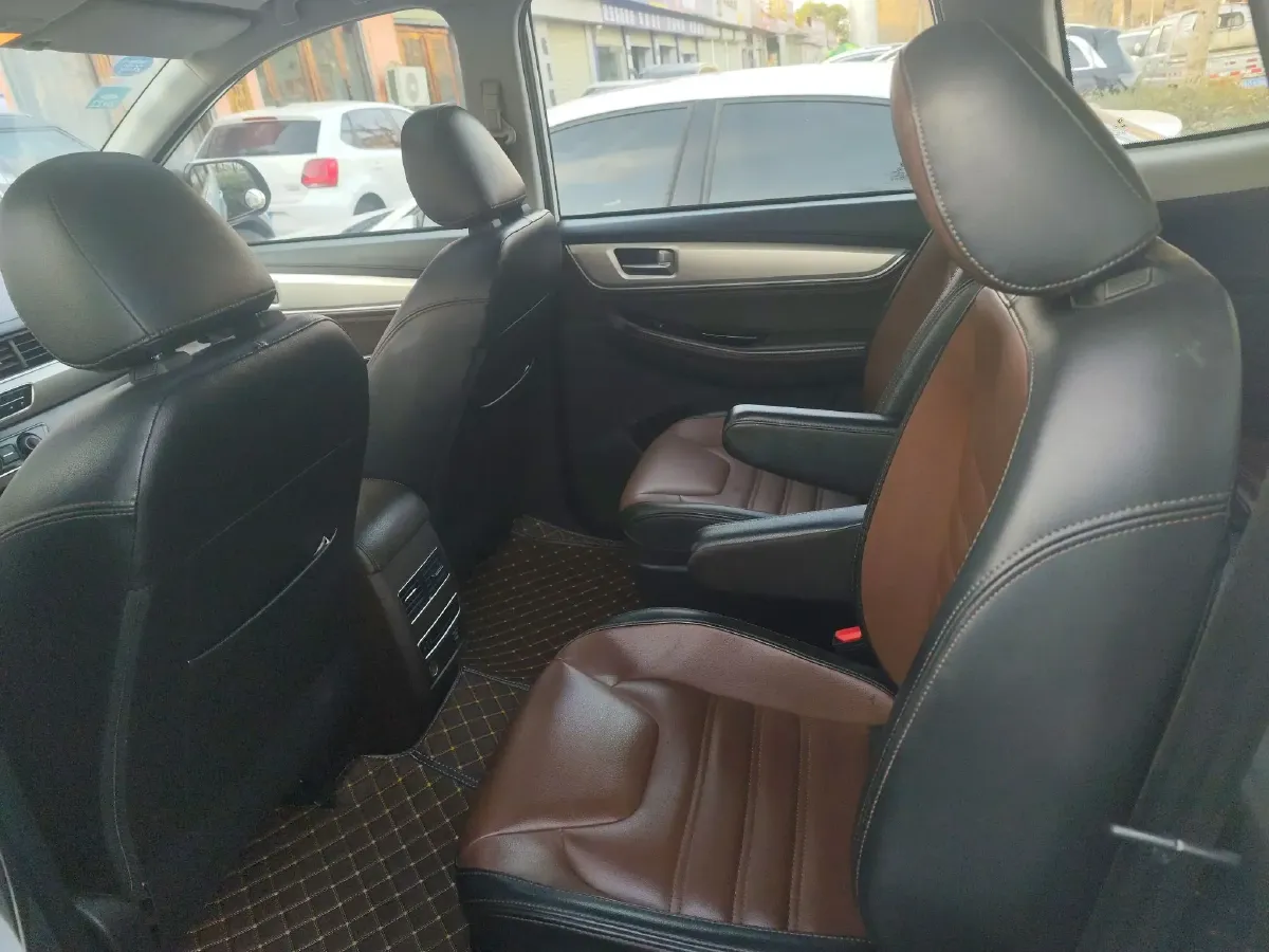 2017 DongFeng Forthing Joyear X6 1.5T 150HP L4 CVT,autocango,china used car exporter,china ev exporter,chinese used car exporter,chinese used ev exporter