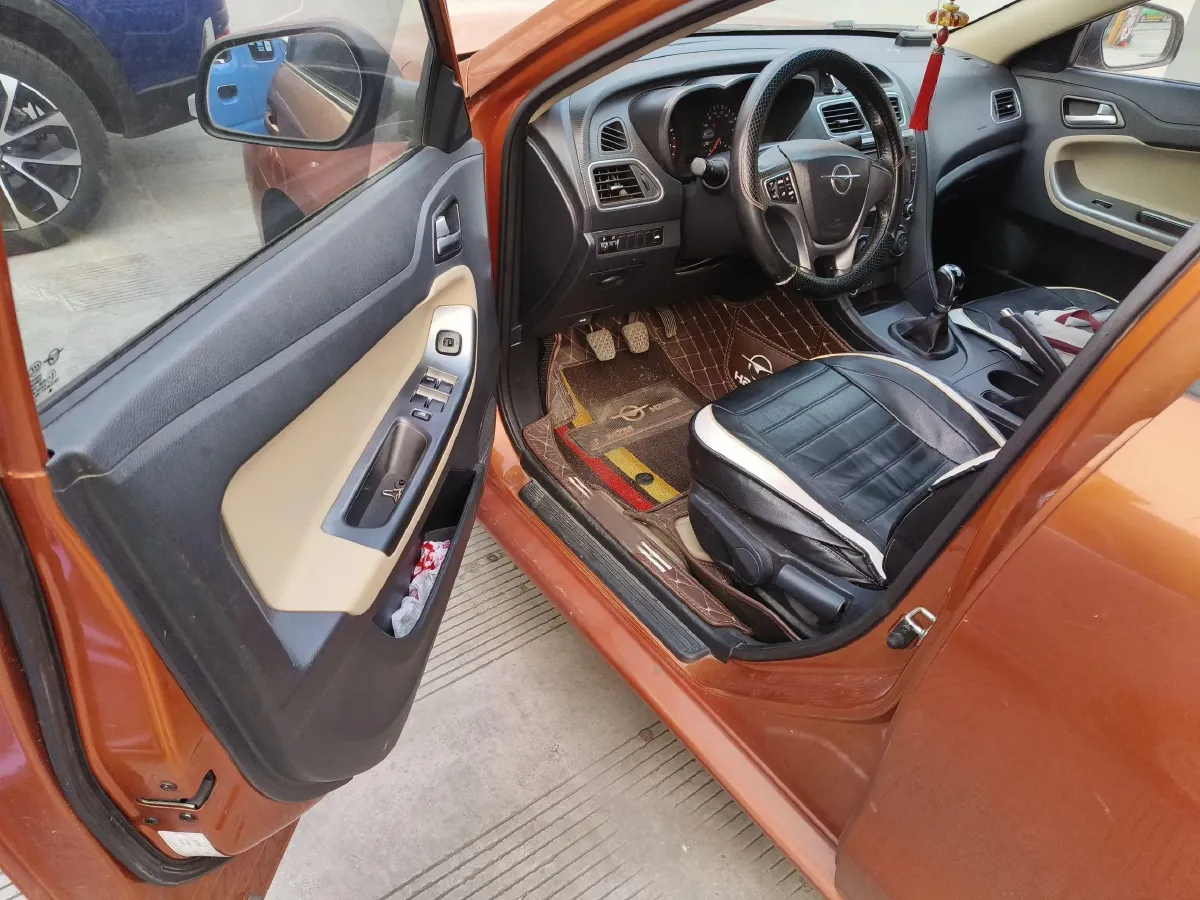 2015 HaiMa Family 1.6L 125HP L4 6MT,autocango,china used car exporter,china ev exporter,chinese used car exporter,chinese used ev exporter