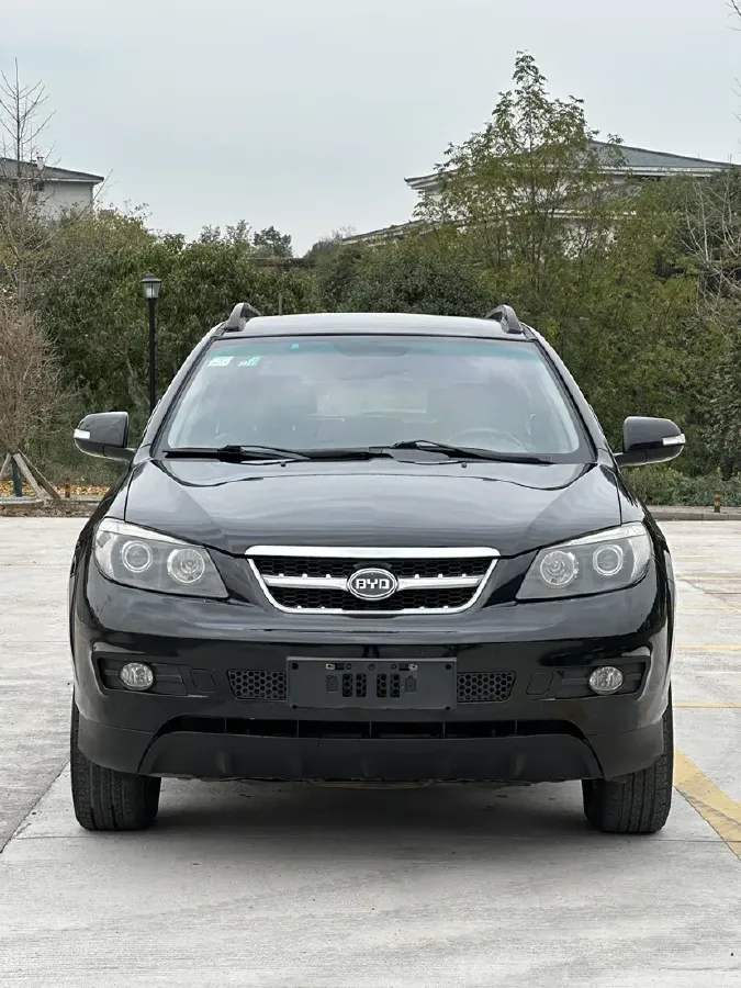 2014 BYD S6 2.0L 140HP L4 5MT,autocango,china used car exporter,china ev exporter,chinese used car exporter,chinese used ev exporter