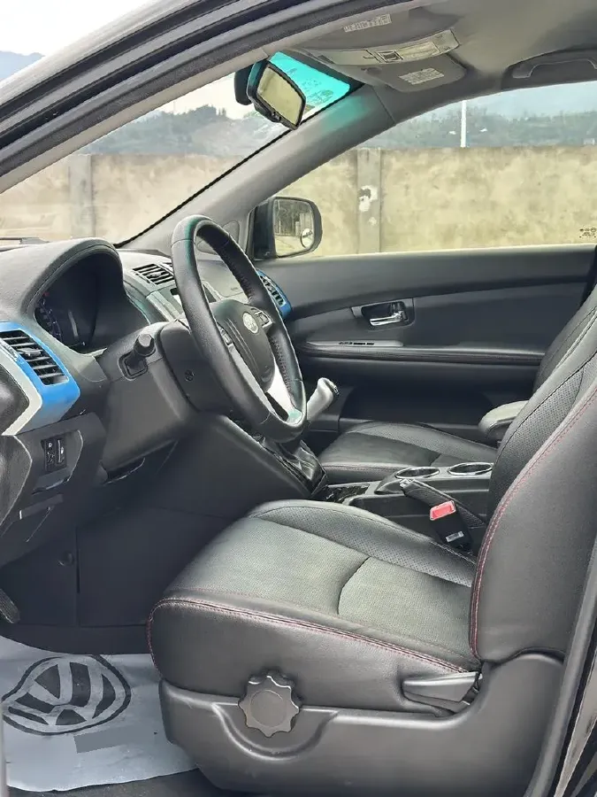 2014 BYD S6 2.0L 140HP L4 5MT,autocango,china used car exporter,china ev exporter,chinese used car exporter,chinese used ev exporter