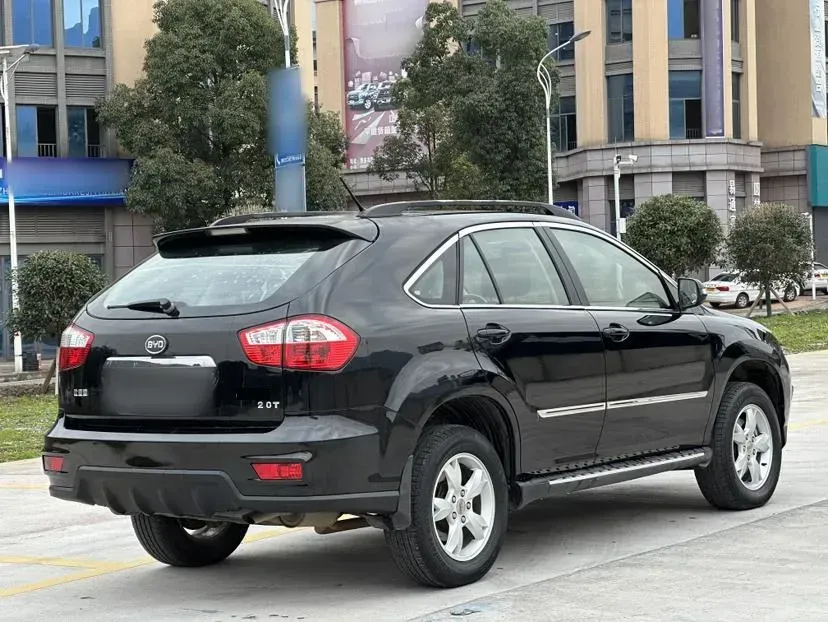2014 BYD S6 2.0L 140HP L4 5MT,autocango,china used car exporter,china ev exporter,chinese used car exporter,chinese used ev exporter