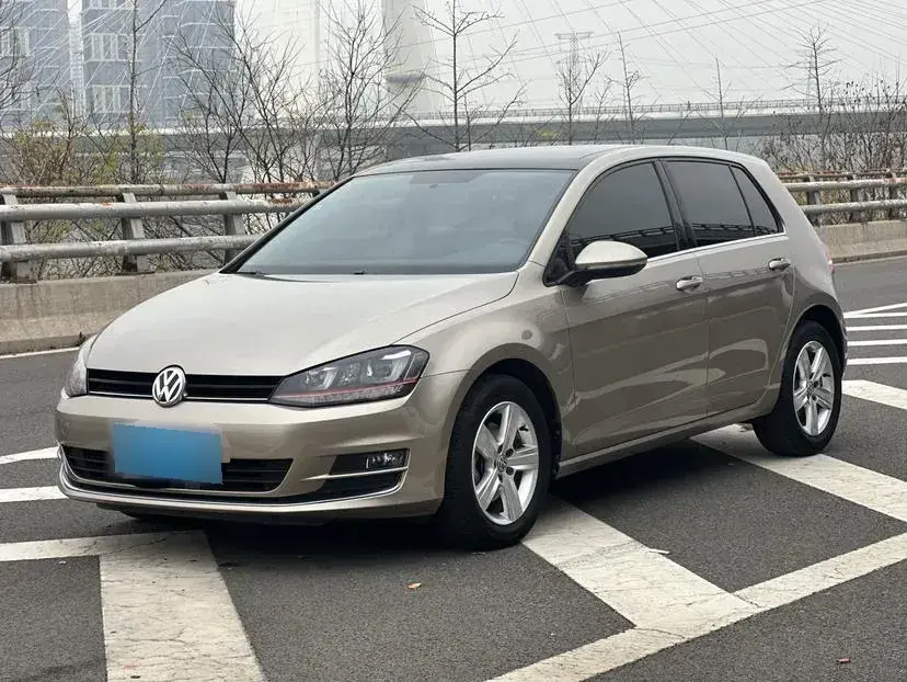 2016 Volkswagen Golf 1.4T 131HP L4 7DCT