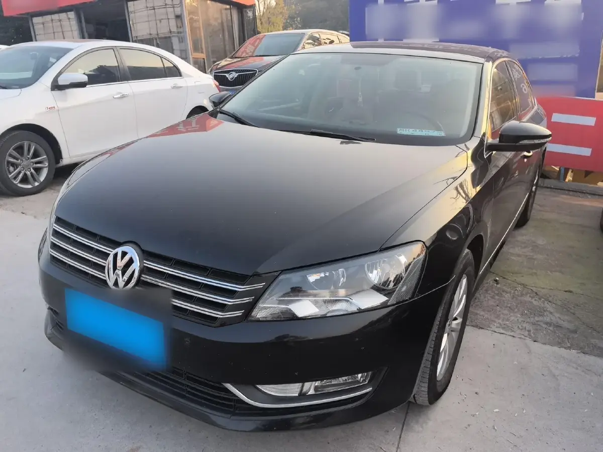 2013 Volkswagen Passat 1.8T 160HP L4 7DCT
