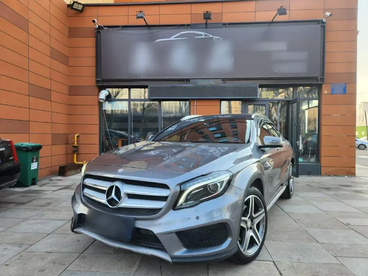 2015 Mercedes-Benz GLA Class 2.0T 211HP L4 7DCT