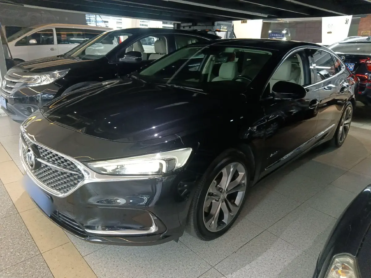 2022 Buick Larcosse 2.0T 237HP L4 9AT